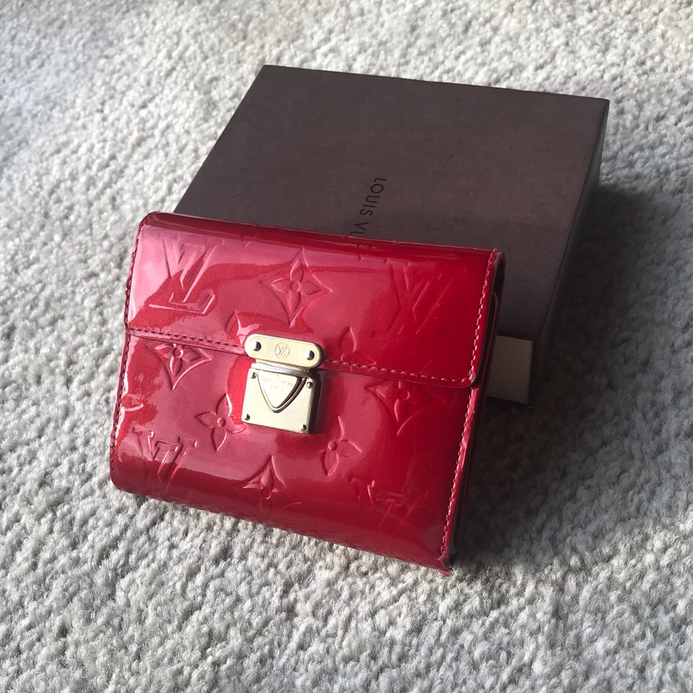 Authentic Louis Vuitton Vernis Koala Wallet (RARE)